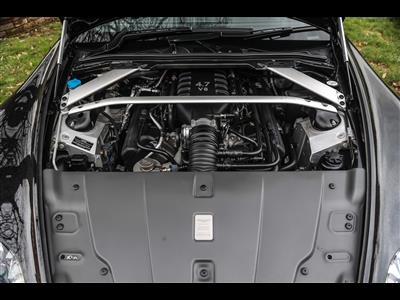 Aston Martin+V8 Vantage S