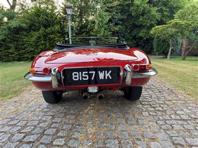 Jaguar+E Type