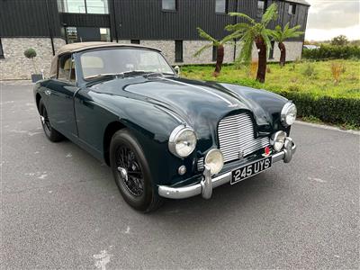 Aston Martin+DB2/4