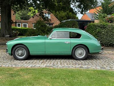 Aston Martin+DB2/4