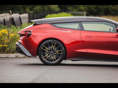 Aston Martin+Vanquish Zagato