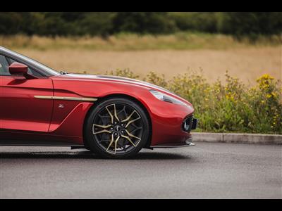 Aston Martin+Vanquish Zagato