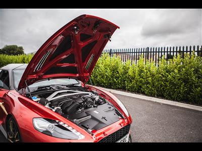 Aston Martin+Vanquish Zagato