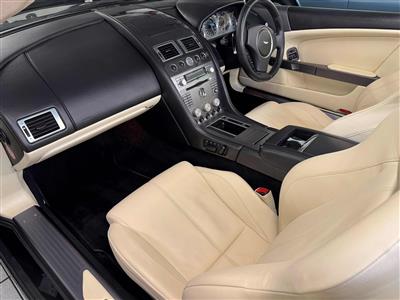 Aston Martin+DB9