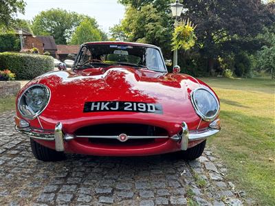 Jaguar+E Type