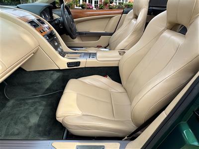Aston Martin+DB9