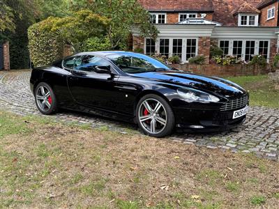 Aston Martin+DB9