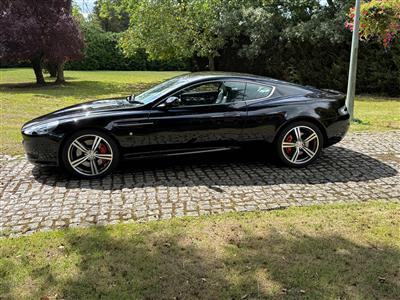Aston Martin+DB9
