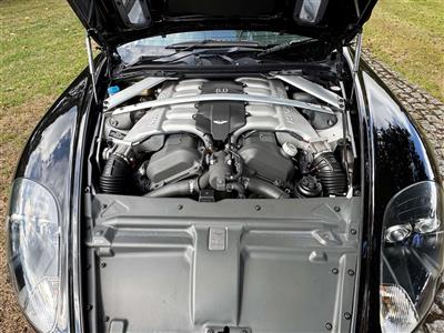Aston Martin+DB9