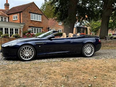 Aston Martin+DB9