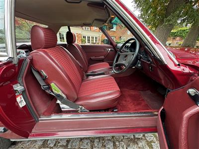 Mercedes Benz+280SL