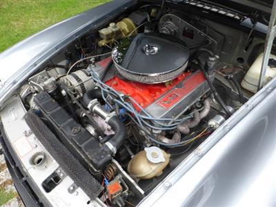 MG+MGB GT V8