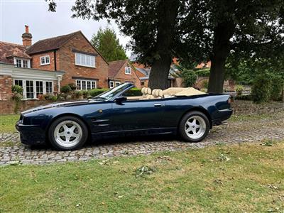 Aston Martin+Virage Volante