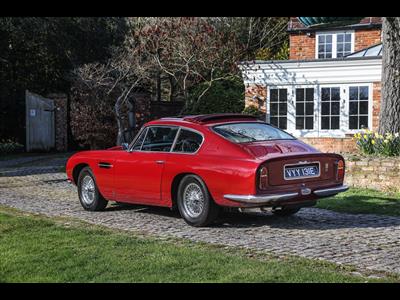 Aston Martin+DB6