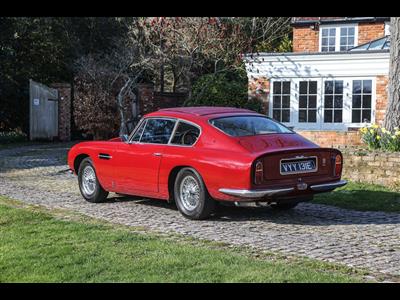 Aston Martin+DB6