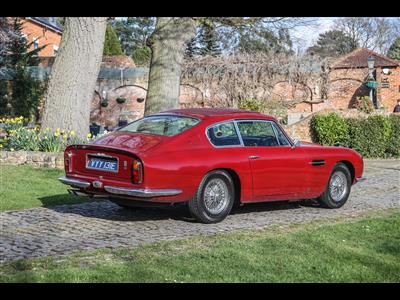 Aston Martin+DB6