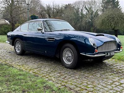Aston Martin+DB6