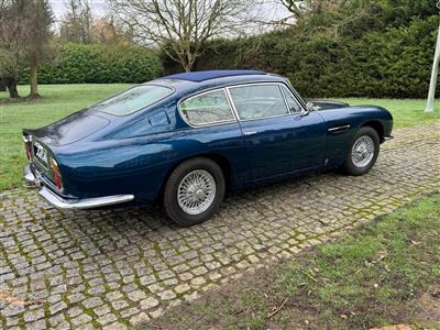Aston Martin+DB6