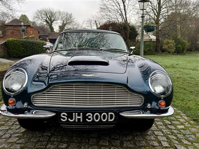 Aston Martin+DB6