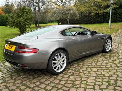 Aston Martin+DB9