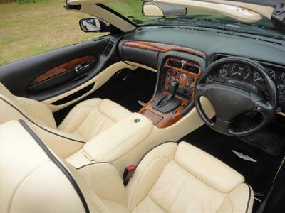 Aston Martin+DB7