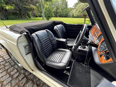 Triumph+TR6