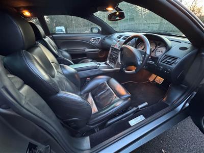 Aston Martin+Vanquish