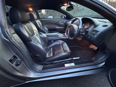 Aston Martin+Vanquish