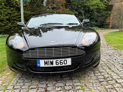 Aston Martin+DB9