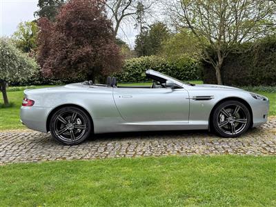 Aston Martin+DB9