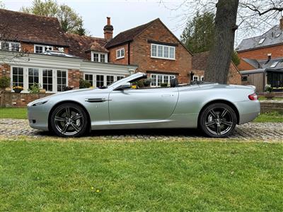 Aston Martin+DB9