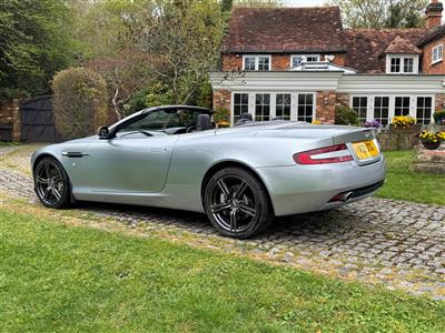 Aston Martin+DB9