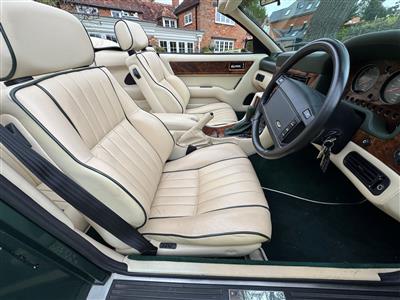Aston Martin+Virage Volante
