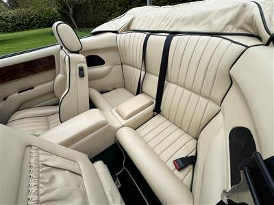 Aston Martin+Virage Volante