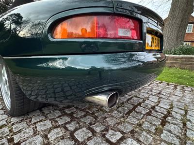 Aston Martin+DB7