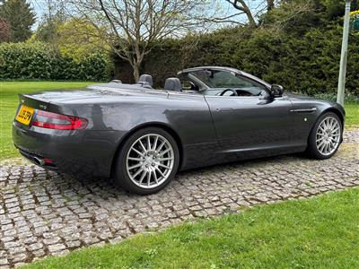 Aston Martin+DB9