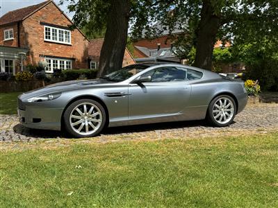 Aston Martin+DB9