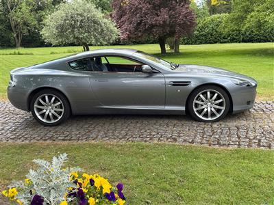 Aston Martin+DB9