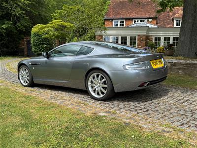 Aston Martin+DB9