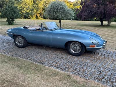 Jaguar+E Type