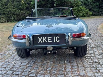 Jaguar+E Type