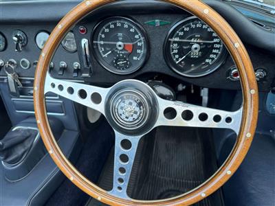 Jaguar+E Type