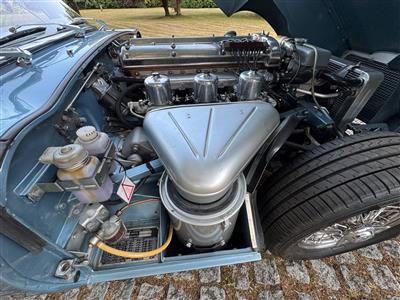 Jaguar+E Type