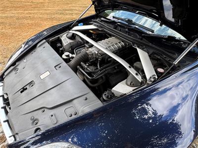 Aston Martin+AM Vantage