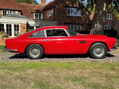 Aston Martin+DB4