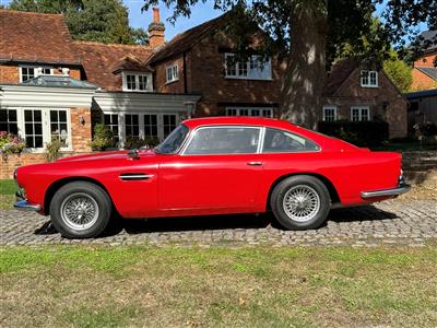 Aston Martin+DB4