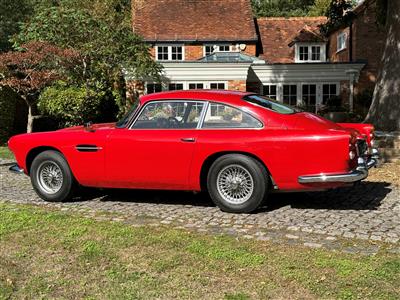 Aston Martin+DB4
