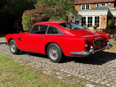 Aston Martin+DB4