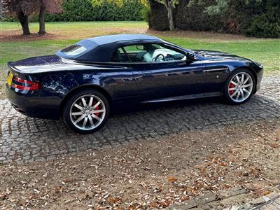 Aston Martin+DB9