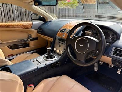 Aston Martin+DB9